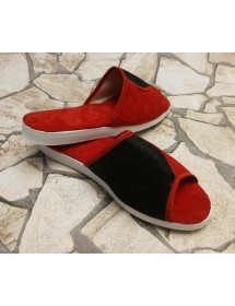 Pantofle damskie "F"